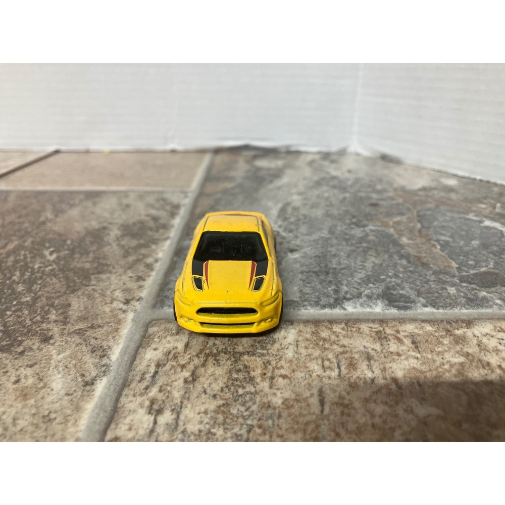Hot Wheels 2015 Ford Mustang GT Yellow Diecast Toy Car